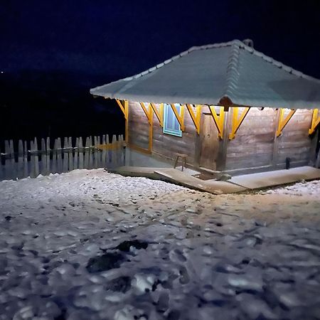 Etno Selo Rajski Konaci Leusici Exteriör bild