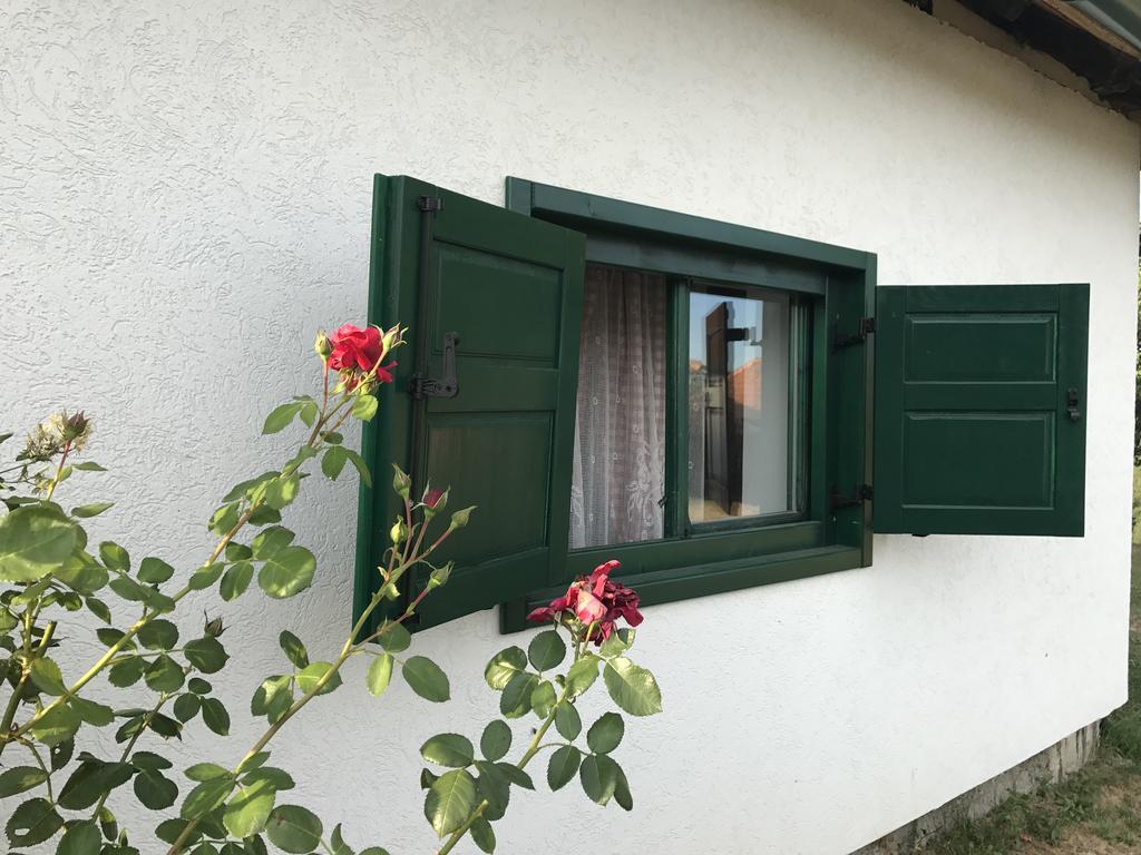 Etno Selo Rajski Konaci Leusici Exteriör bild