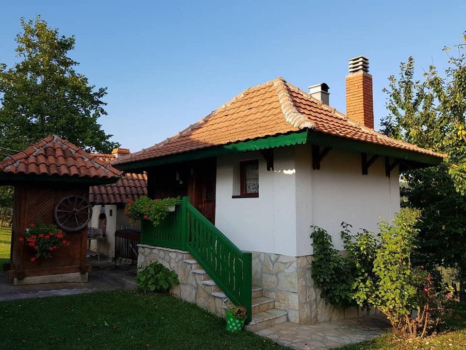 Etno Selo Rajski Konaci Leusici Exteriör bild