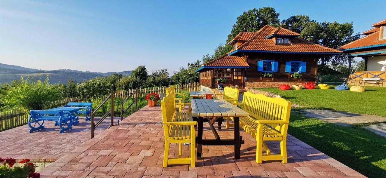 Etno Selo Rajski Konaci Leusici Exteriör bild